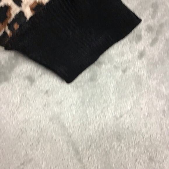 Calvin Klein Womens Medium Sweater Animal Print Hi Low Mock Turtleneck NWT - Picture 8 of 11